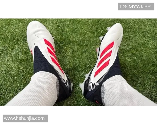 最近一周球星上脚足球鞋盘点 热门款式与独特设计引领潮流 最近一周球星上脚足球鞋盘点 热门款式与独特设计引领潮流